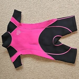 Dunnes Surf Girl Shorty Wetsuit Pink Kids 4-5 Surfing Windsurfing Snorkel
